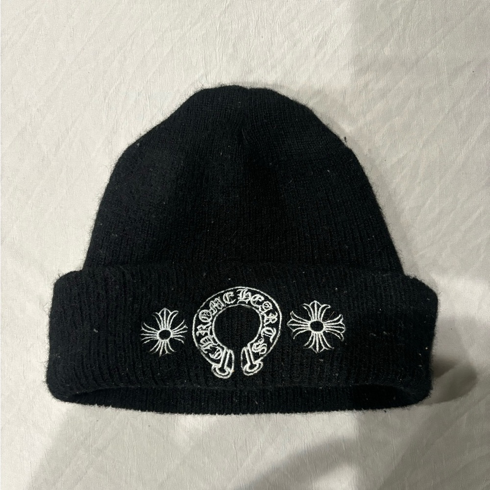 Authentic chrome hearts men’s cross beanie.